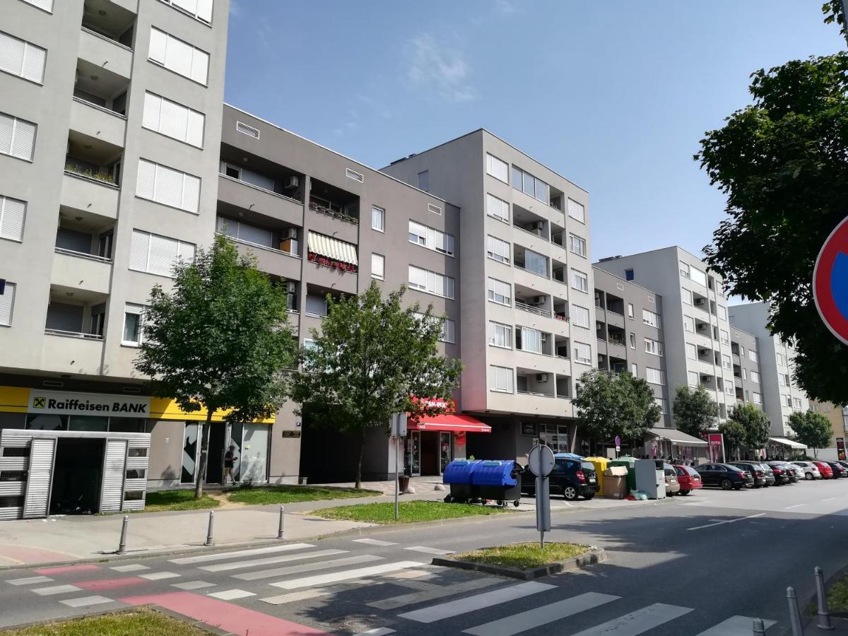 Apartments Dora Загреб Экстерьер фото