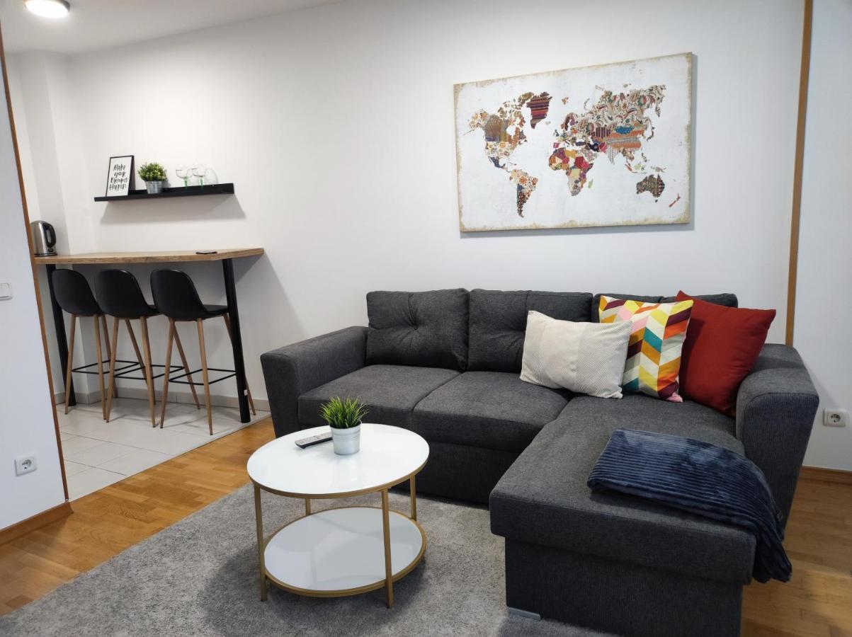 Apartments Dora Загреб Экстерьер фото