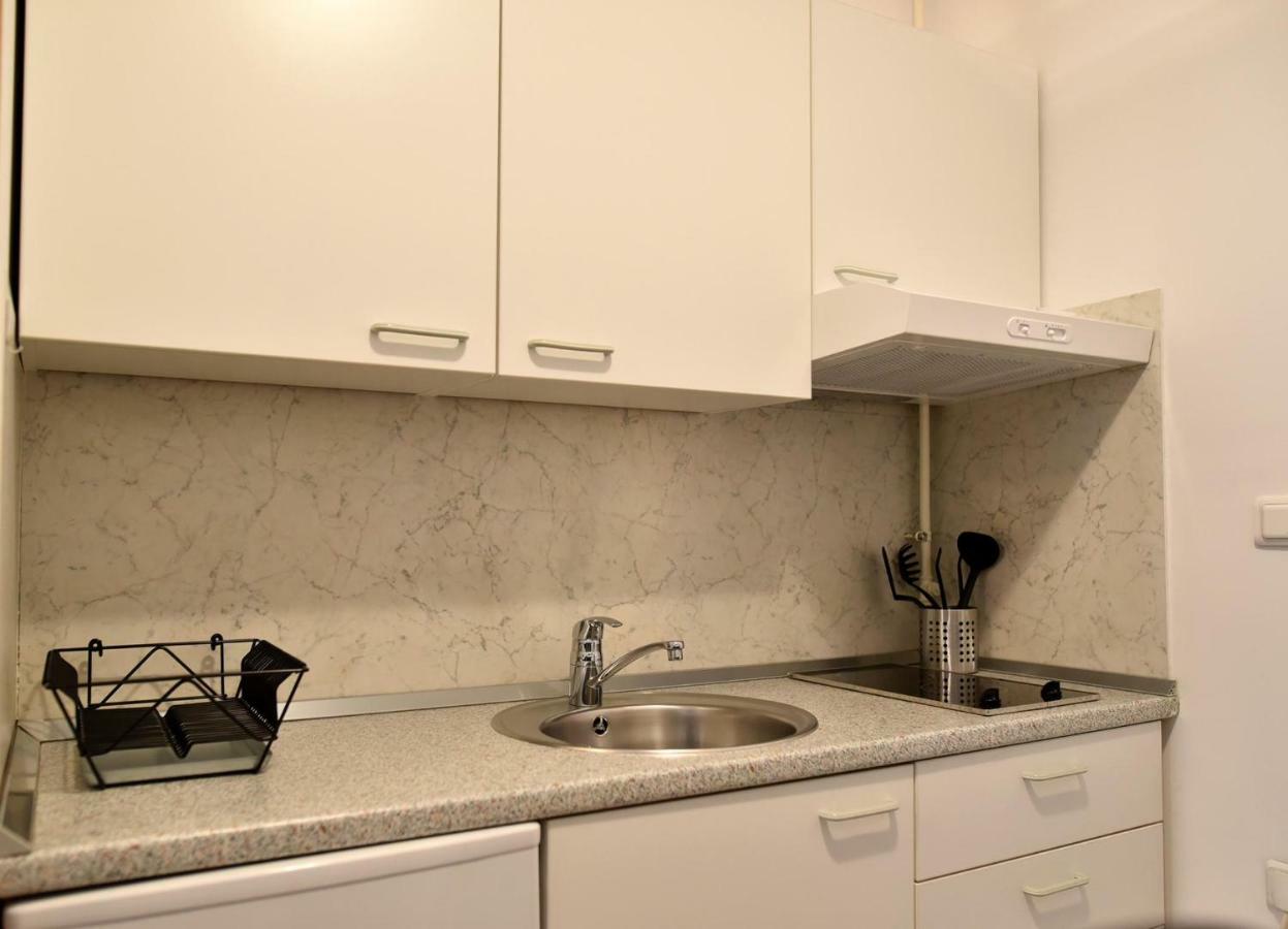 Apartments Dora Загреб Экстерьер фото